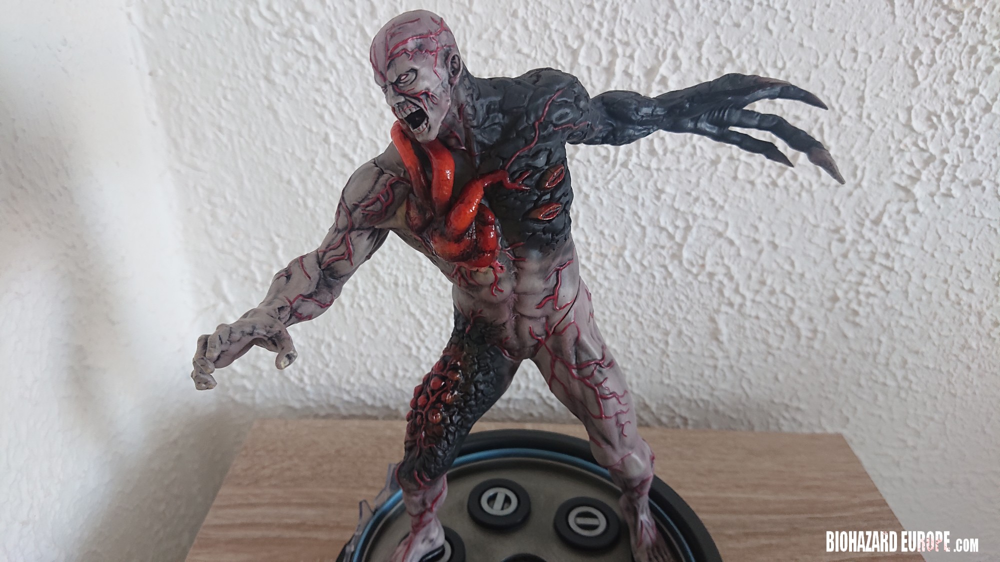 Tyrant T-002 statue by Numskull Designs, Resident Evil collectibles